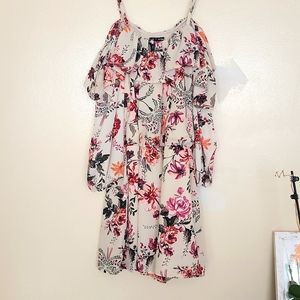 Cute flloral romper